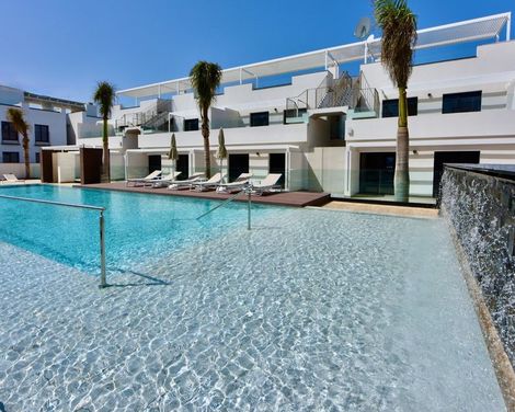 Esmeralda Cotillo Homes by LIVVO-4