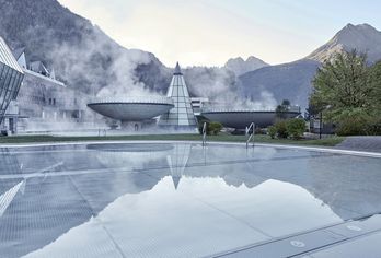 Hotel, Aqua Dome