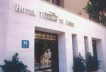 Hotel, Hotel Trafalgar