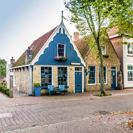 Liebevoll restaurierte Häuser im Hauptort der kleinen Insel Vlieland