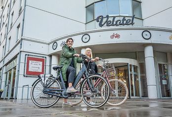Hotel, Hotel Velotel