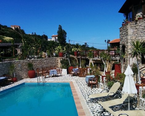 Stone Village Petrino Horio-1