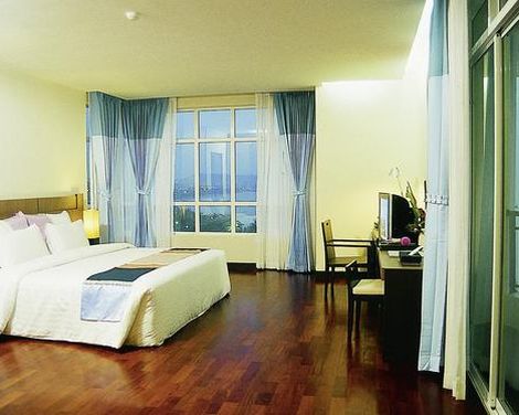 Pattaya Discovery Beach Hotel-0