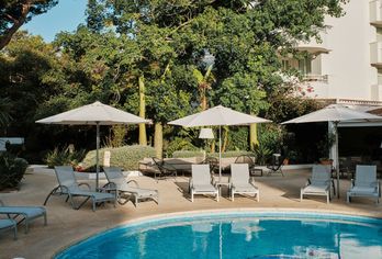 Hotel, Prinsotel La Pineda