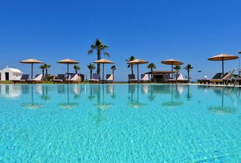 Evita Bay Hotel