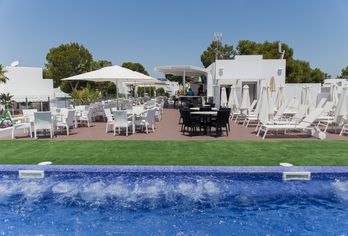 Hotel, Hotel Club Es Talaial