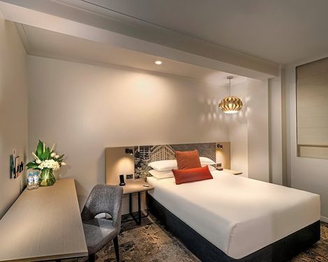 Batman’s Hill on Collins-3