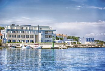 Hotel, Hotel Pastura