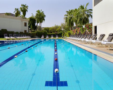 Le Méridien Dubai Hotel & Conference Centre-2