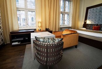 Hotel, Klaus K Hotel