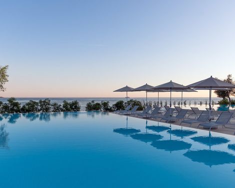 Maistra Select Amarin Resort-1