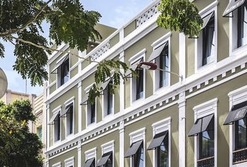Hotel, Hotel Catalina