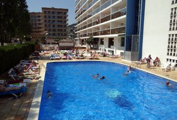 Hotel, Hotel Riviera