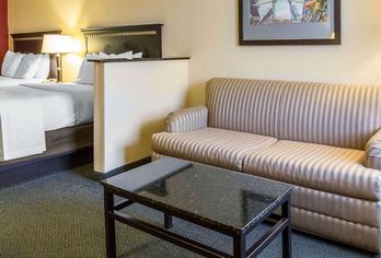 Hotel, Mi Casa Hotel