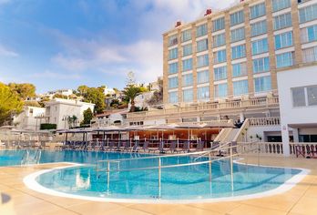 Hotel, Minura Cala Galdana