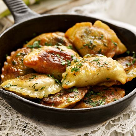 Teigtaschen in Pfanne