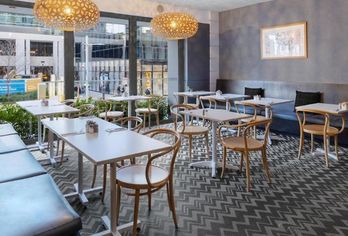 Oaks Perth Hotel
