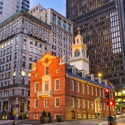 Straße Häuserschlucht Boston