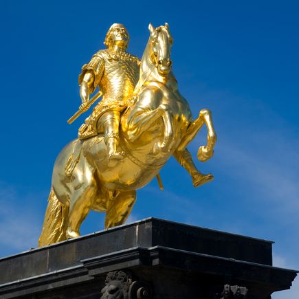 Zwischen Altstadt und Äußerer Neustadt - der Goldene Reiter