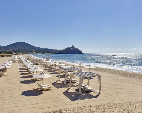 Baia di Chia Resort Sardinia, Curio Collection by Hilton-4