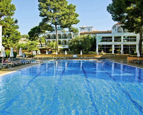 Beach Club Font de Sa Cala-3
