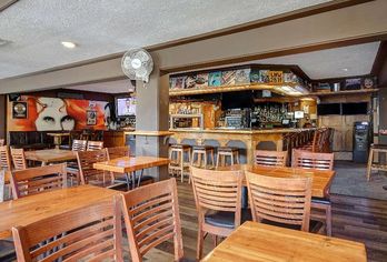 Hotel, Days Inn by Wyndham Victoria Uptown