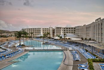 db Seabank Resort & Spa