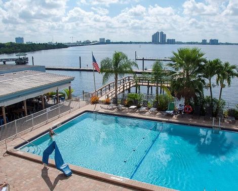 Best Western Fort Myers Waterfront-1