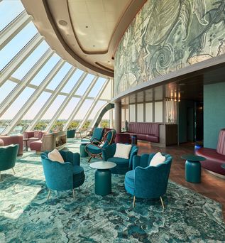 Captains Bar auf der Mein Schiff Flow