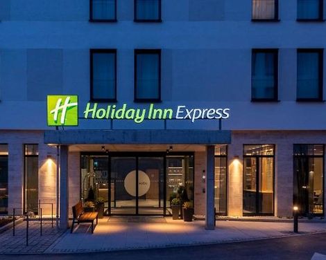 Holiday Inn Express Munich North-2