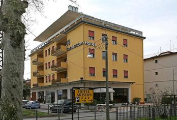 Hotel, Ariston