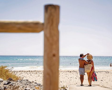 Iberostar Waves Gaviotas Park-1