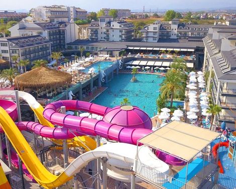 Dream World Palace-1