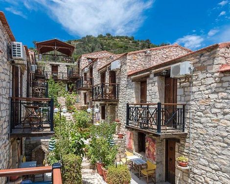 Stone Village Petrino Horio-3