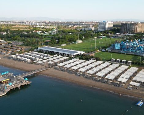 Nirvana Cosmopolitan-1