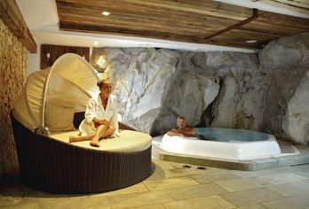 Hotel, Stroblhof Resort