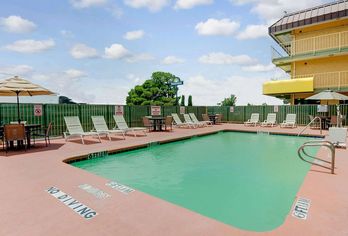 Days Inn by Wyndham El Paso Airport East