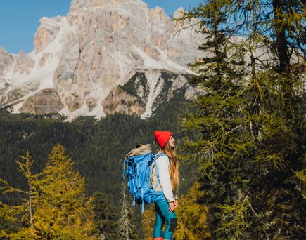 Südtirol Dolomiten Wanderin