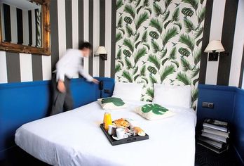 Hotel, Hôtel du Théâtre