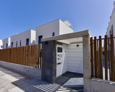 Esmeralda Cotillo Homes by LIVVO-4