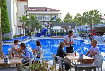 Sun City Apartments & Hotel
