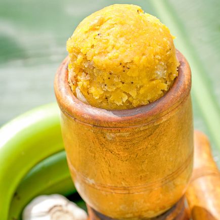 Mofongo – Kochbananenknödel mit unterschiedlichen Füllungen 