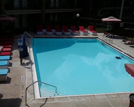 Ramada by Wyndham Temple Terrace/Tampa North-1