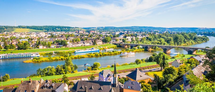 Panoramablick über Trier und die Mosel