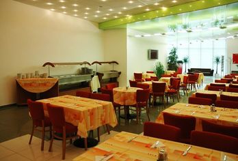 Hotel, Hotel Artemis Prague