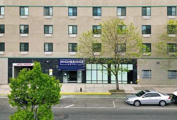 Hotel, Highbridge Hotel