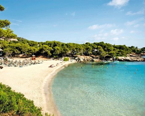 Beach Club Font de Sa Cala-2
