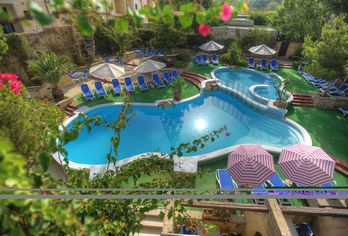 Hotel, Cornucopia Hotel