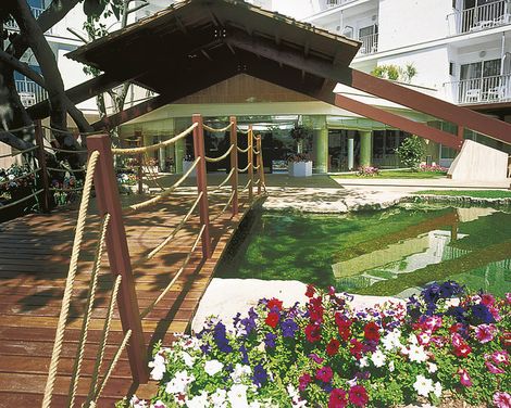 Hotel Capricho & Spa-1