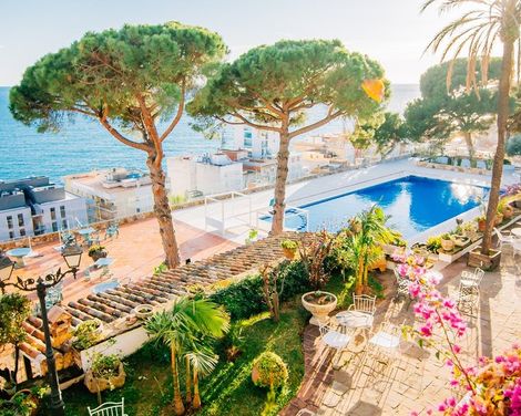 Hotel Roger De Flor By Seleqtta-0